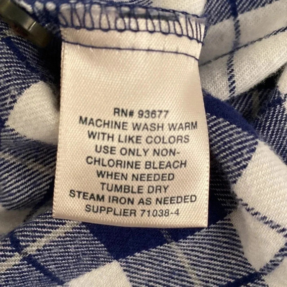 St. John’s Bay plaid shirt size medium blue and white button-down cotton - Picture 5 of 5